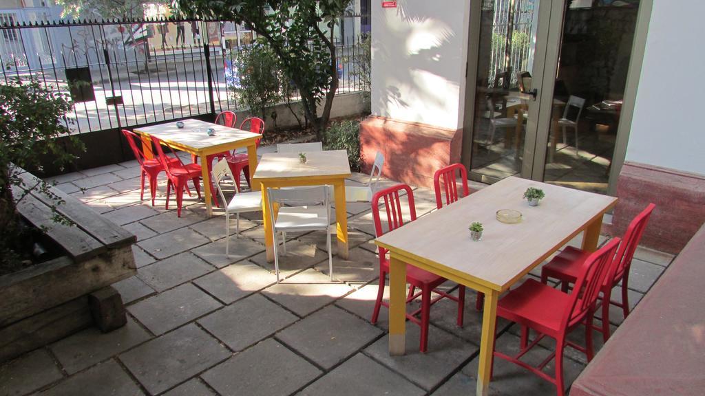 Hostal Caracol Santiago Exterior photo